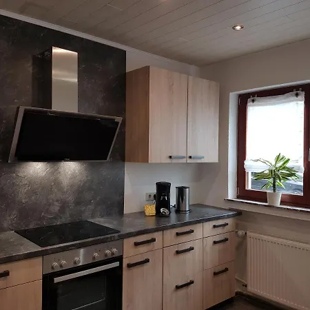 Ella Am Eifelsteig * Kordel