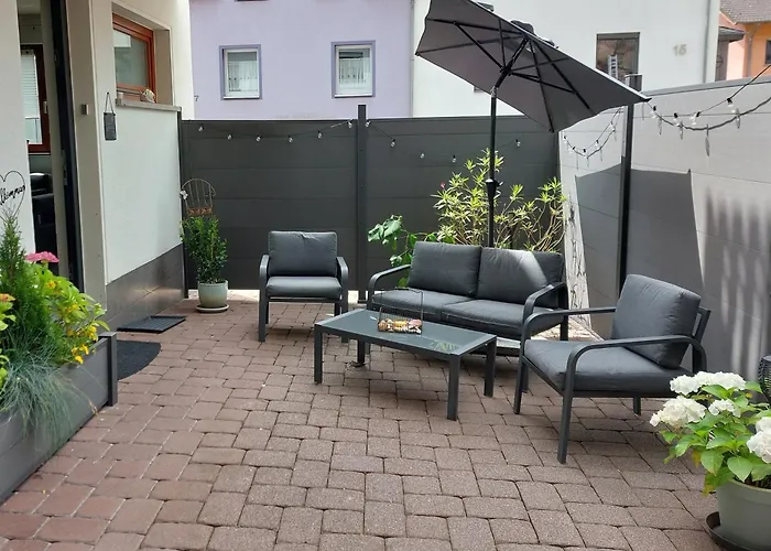 Ella Am Eifelsteig 公寓